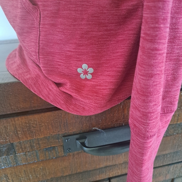 Tuff Athletics Activewear Top Pink Size Medium Long Sleeved Hooded Top Yoga - Picture 6 of 11